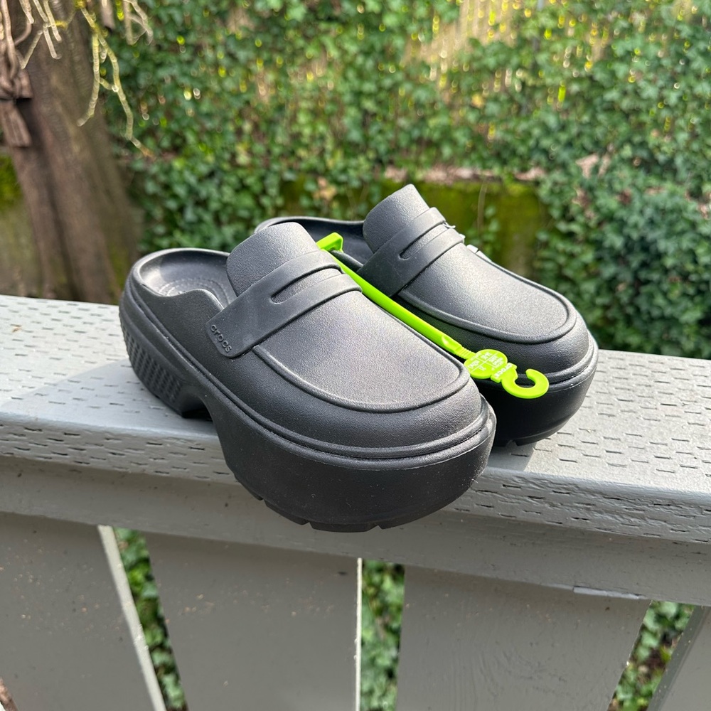 CROCS Black Platform Loafers